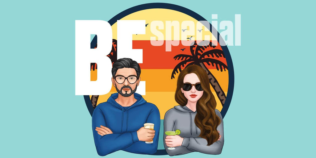 איור קריקטורה של זוג לבוש בלבוש קז'ואל עם כיתוב "BE special" ורקע של שקיעה עם עצי דקל