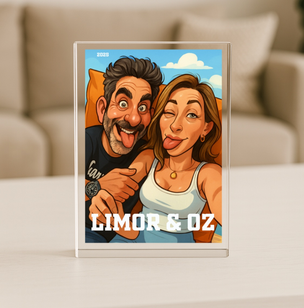 בלוק אקרילי בעיצוב אישי עם קריקטורה זוגית צבעונית מודפסת בטכנולוגיית UV